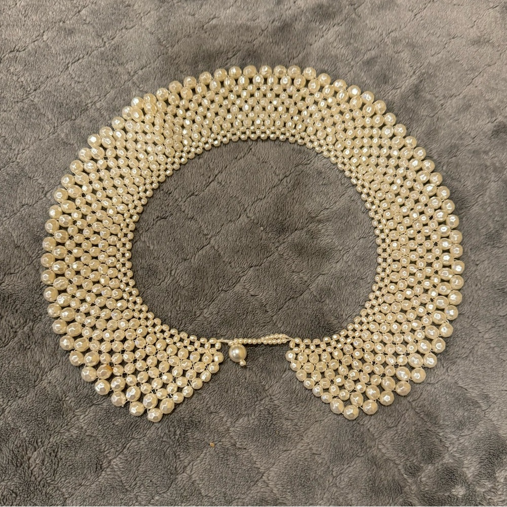 Elegant Pearl Collar Necklace for sewing